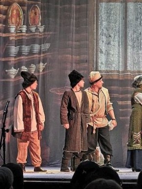 В Ростове прошел благотворительный спектакль «Длинна дорога к Сергию»