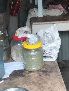 Сотрудники Сальского линейного отдела МВД России на транспорте выявили 60-летнего местного жителя, подозреваемого в незаконном хранении наркотического средства