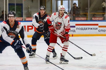 Хоккеисты «Ростова на выезде обыграли магнитогорскую «Магнитку»