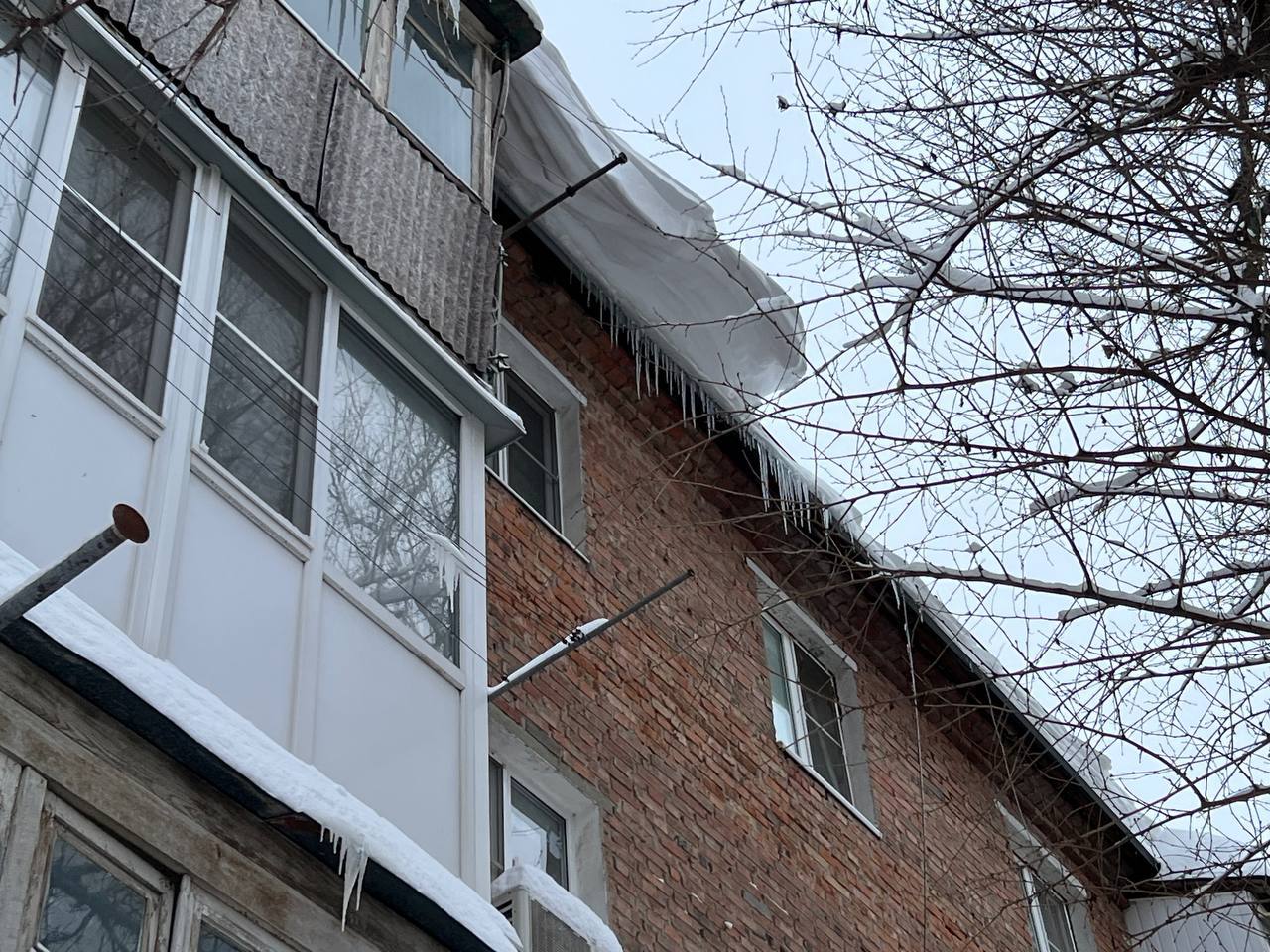 Помимо работы подрядчиков и коммунальных служб, отдельно контролируем, как соблюдаются правила благоустройства на прилегающих территориях