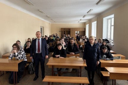 Новочеркасские правоохранители и общественники проводят мероприятия в рамках акции «Студенческий десант»