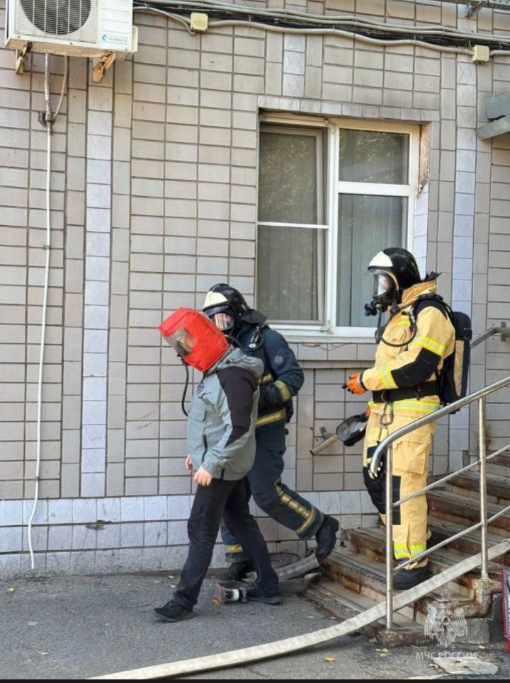 За минувшие сутки донские спасатели ликвидировали 12 техногенных пожаров