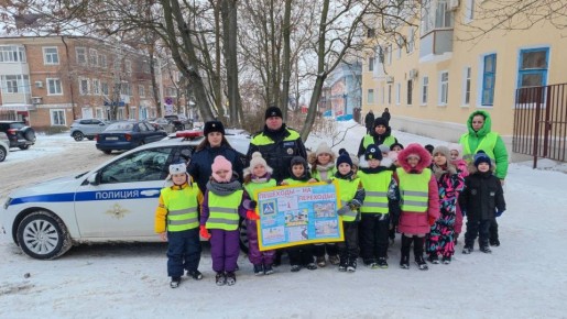 В городе Шахты прошла акция «Пешеход, на переход!»