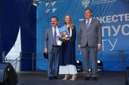 В Ростовской области действует программа льготной ипотеки для педагогов и медиков