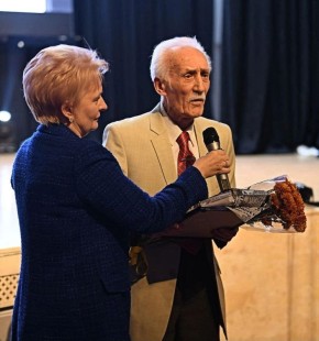 ������� ��������� � ������� �������� �������� ������� �������� 90-������ ������