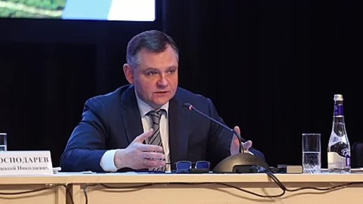 Юрий Слюсарь: Привлекать инвесторов и не стесняться защищать своих производителей от нездоровой конкуренции со стороны тех стран, которые вводят против нас санкции, – об этом говорили с промышленниками и предпринимателями...