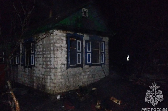 Жительница Белокалитвинского района погибла при пожаре в летней кухне