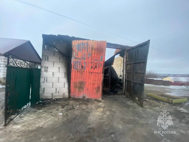 В Миллеровском районе на пожаре погиб мужчина