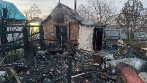 После гибели 7-летней девочки в результате батайского пожара возбудили уголовное дело, сообщили в Следкоме по Ростовской области