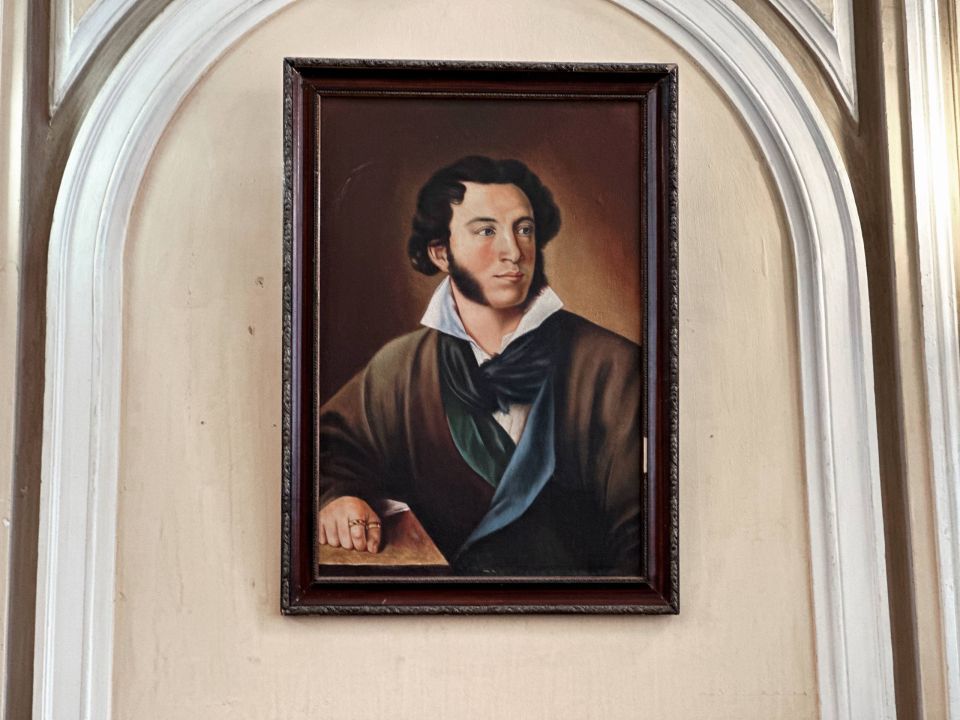 Посетил центральную городскую библиотеку имени Александра Сергеевича Пушкина – одно из самых знаковых мест нашей казачьей столицы