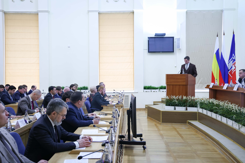 6-е заседание городской Думы: внесены очередные изменения в Положение о рекламных конструкциях