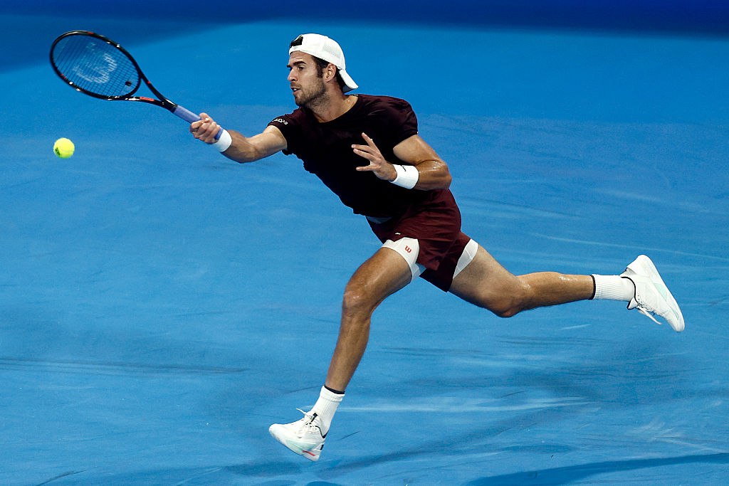 Хачанов победил сменившего гражданство россиянина в Дубае