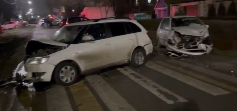 Шестеро пострадавших в результате ДТП в Батайске проходят лечение в городской больнице