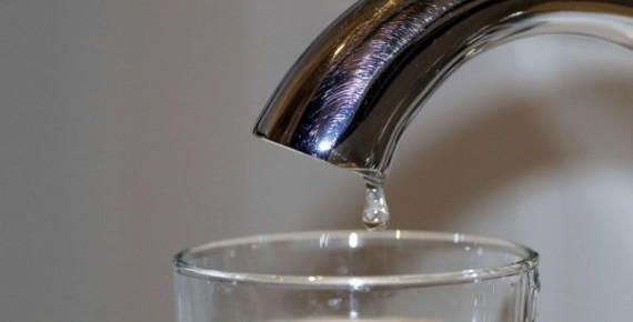 Несколько улиц в Первомайском районе остались без воды из-за порыва на водопроводе