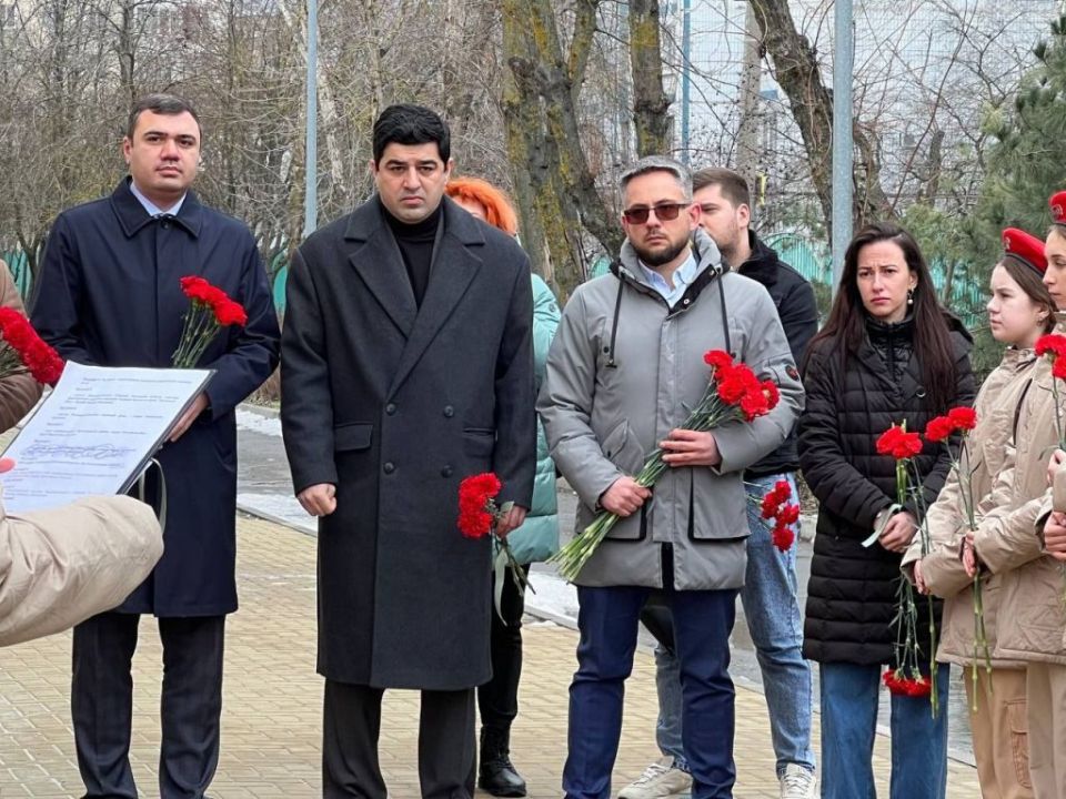 ������ ��������� ������ ������� � �������� ������������ ����� ����� ���