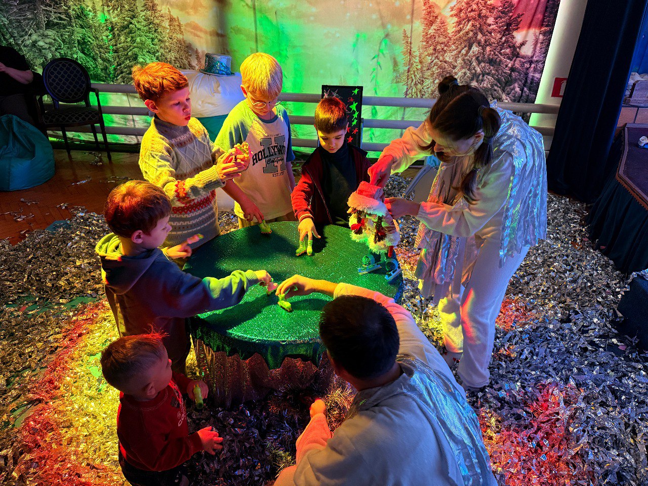 В Ростовском театре кукол состоялась премьера беби-спектакля «Зимняя сказка»