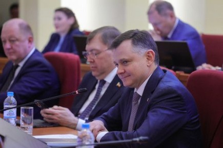 Задачи по развитию добровольчества в рамках нацпроекта «Молодежь и дети» обсудили на заседании областного правительства