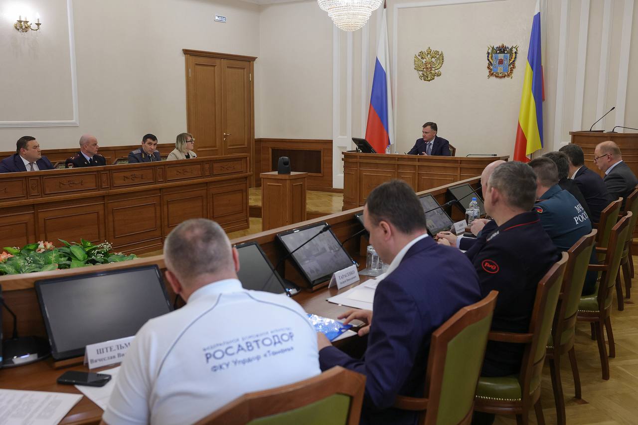 Заседание комиссии по безопасности дорожного движения при Правительстве области