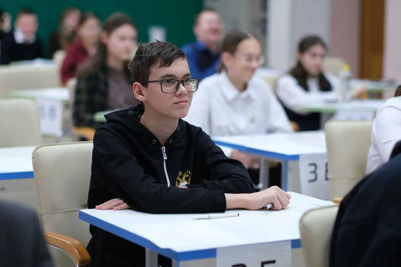 Для участия в заключительном этапе Всероссийской олимпиады школьников определены первые 56 юных дончан