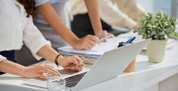 Самые высокие зарплаты в ЮФО предлагают коммерческим директорам, руководителям филиалов и начальникам производства