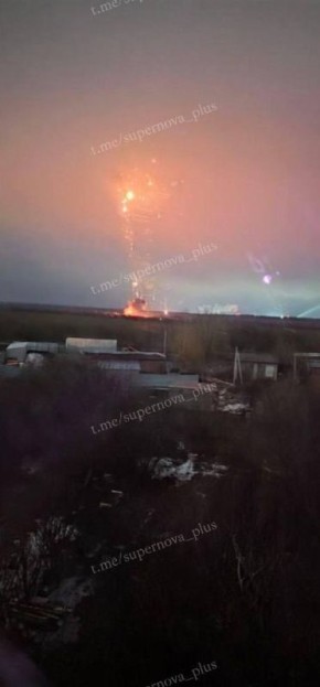 Сообщается о потере вертолета ВКС России в небе над Ростовской областью в процессе отражения налета украинских дронов-камикадзе