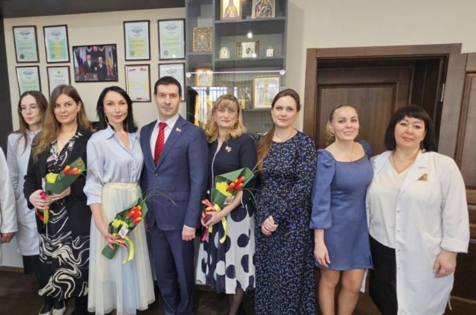 ������ ��������� ��������� ������-������ �������� � 20 �������-��-���� � 8 �����