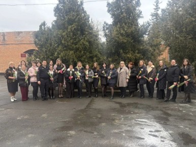 В Отделе МВД России по Семикаракорскому району поздравили женщин с Международным женским Днем