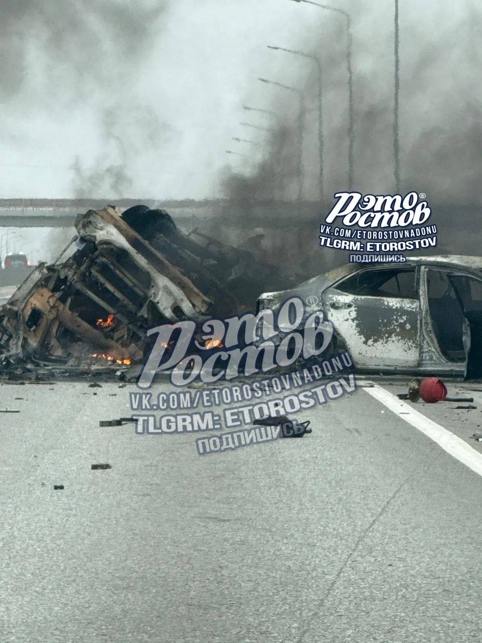 Причиной жуткого ДТП в Ростовской области стало лопнувшее колесо бензовоза