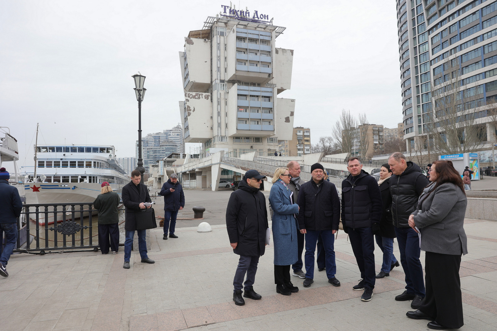 Губернатор и глава города после осмотра набережной Ростова-на-Дону приняли ряд решений по комплексному развитию этой территории