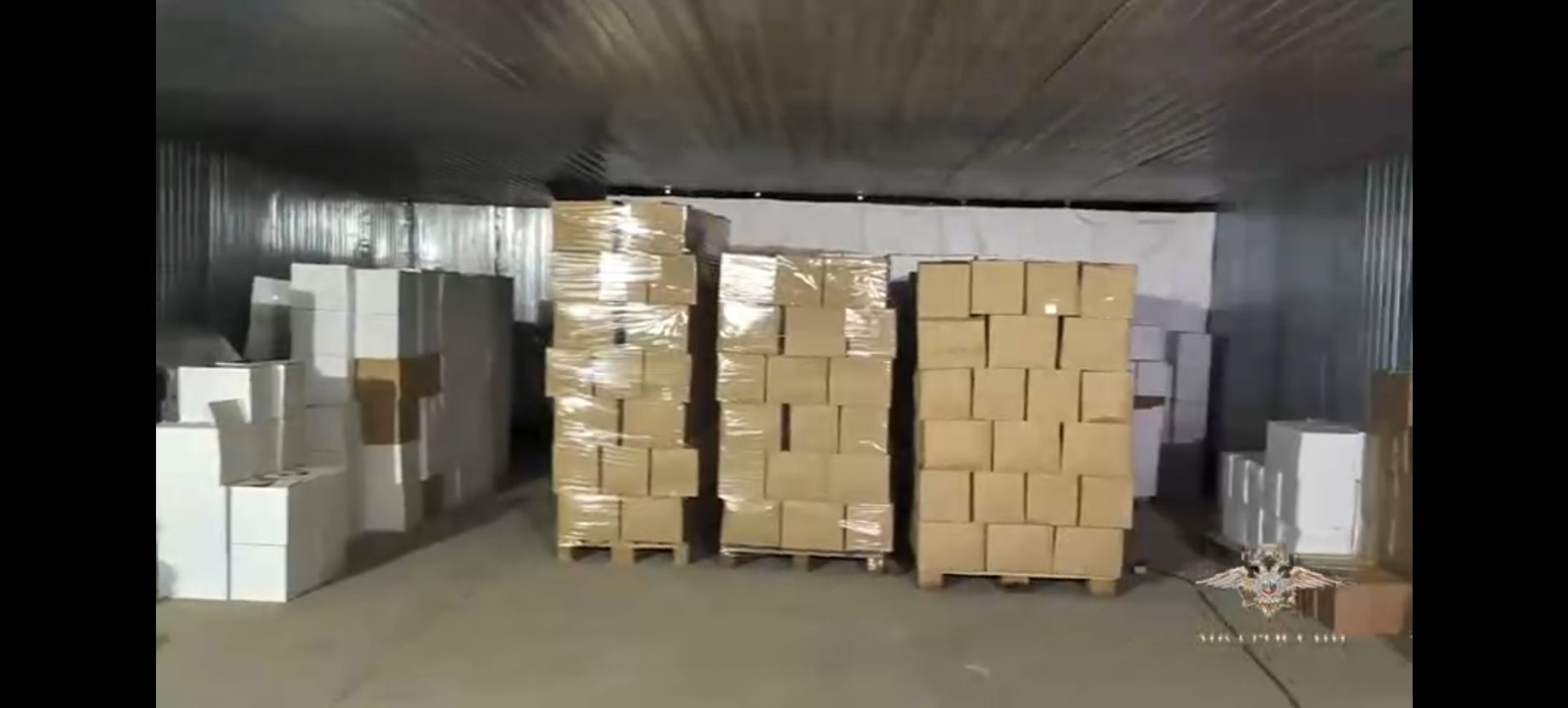 В Советском районе ликвидированы два подпольных цеха по производству алкоголя и сигарет