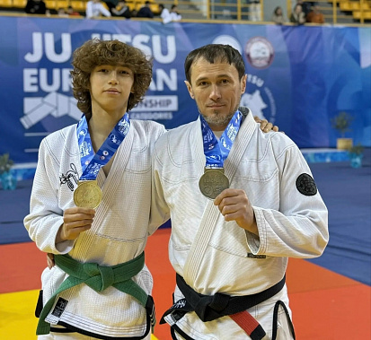 Остров везения: ростовчане Дамир и Аркадий Подоляко провели успешные евротурниры на Крите