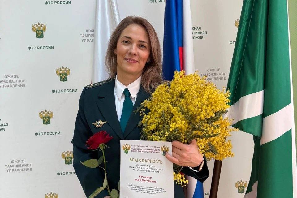 «Я этим дышу»: как ростовчанка пошла по стопам дедушки и вот уже больше 20 лет работает в таможенной службе
