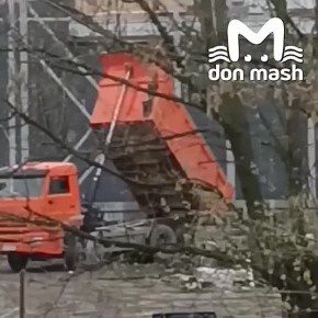 Тут чиновники наконец-то ответили на жалобы людей, задыхающихся от пыли на 1-й Конной Армии