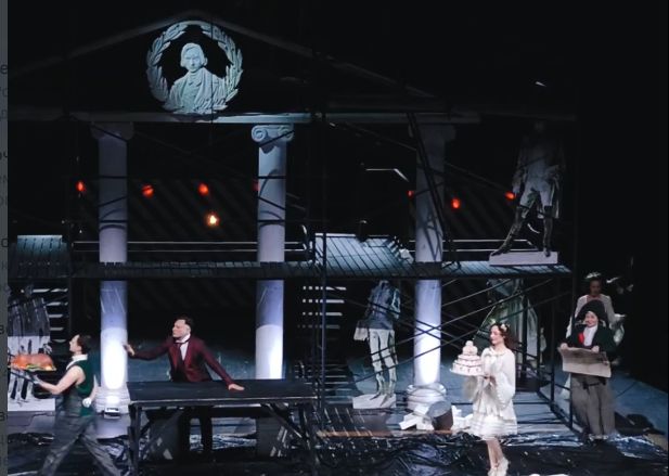 В Ростовской драме впервые состоялся спектакль с тифлокомментированием