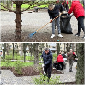 Сегодня в Батайске продолжили месячник чистоты
