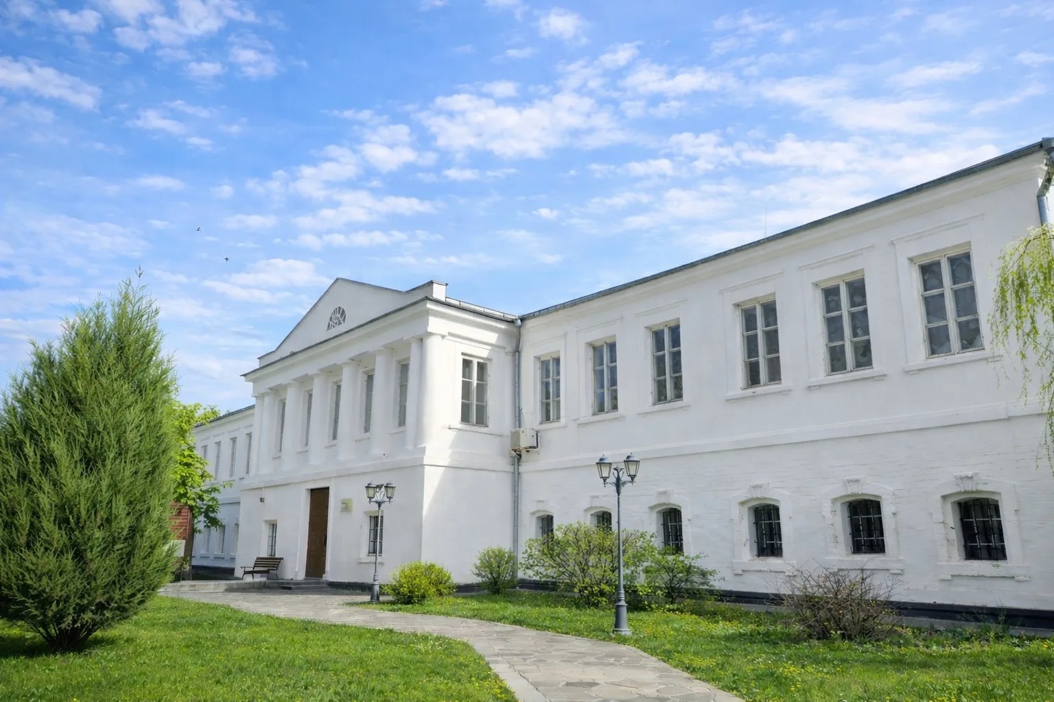 В Старочеркасске открылась выставка «Играйте песню казаки»