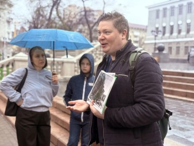 В городе провели экскурсию «По площади сквозь эпохи»