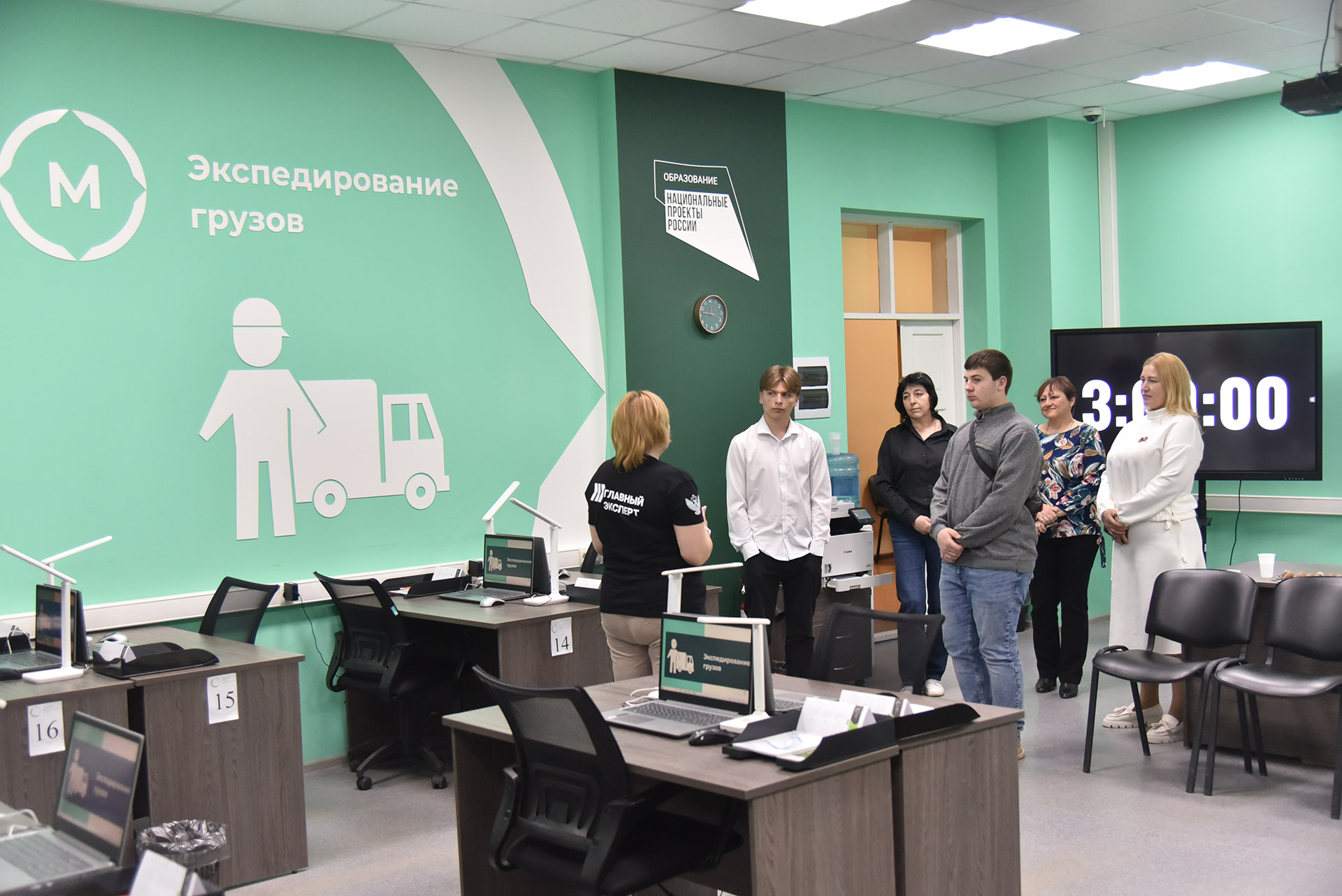 В Ростове-на-Дону прошли профориентационные экскурсии для воспитанников социально-реабилитационных центров