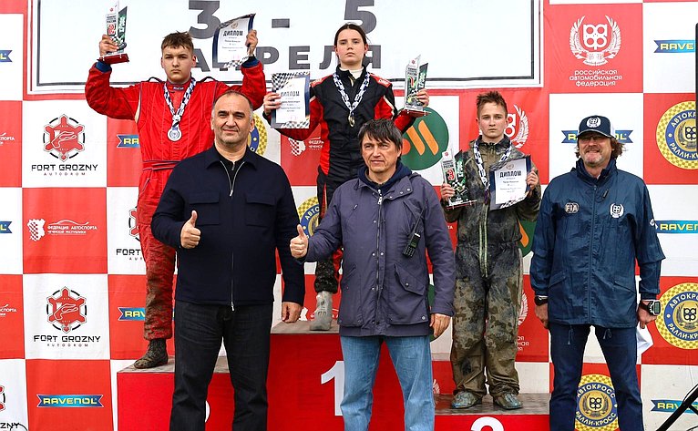 М. Ахмадов: Чечне созданы хорошие условия для проведения крупных всероссийских и международных соревнований по автогонкам