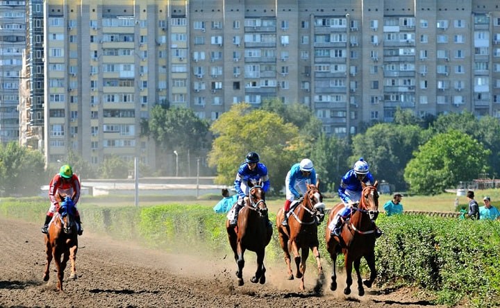 Экс-губернатор Ростовской области Чуб, вероятно, пошёл под суд за ипподром