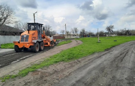 Выравнивание грунтовых дорог