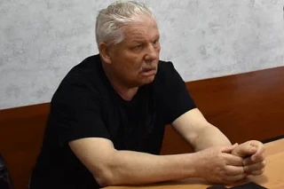 После лечения гайморита Николай Иванович потерял левый глаз и вынужден жить с протезом