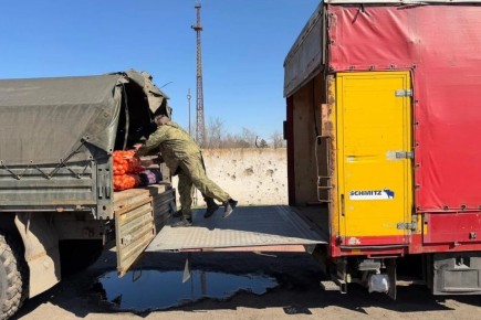 Гуманитарный груз из Ростовской области доставили бойцам ЛНР