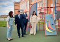 Владимир Влазнев проверил качество работ по благоустройству территории новой школы в Азове