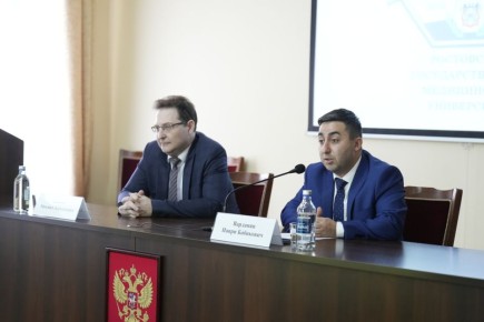 Десять врачей, завершающих обучение в текущем году, намерены устроиться в северные территории Ростовской области