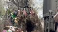 Уборка к Пасхе и Красной Горке: более 1000 тонн мусора вывезено с кладбищ города