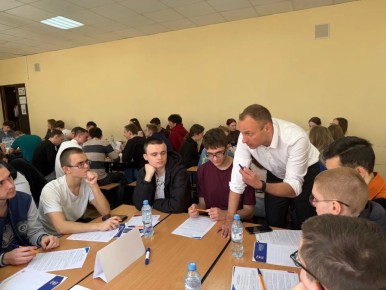 На базе Южно-Российского государственного политехнического университета (НПИ) прошла стратегическая сессия, посвященная ключевым векторам развития России и путям решения глобальных вызовов