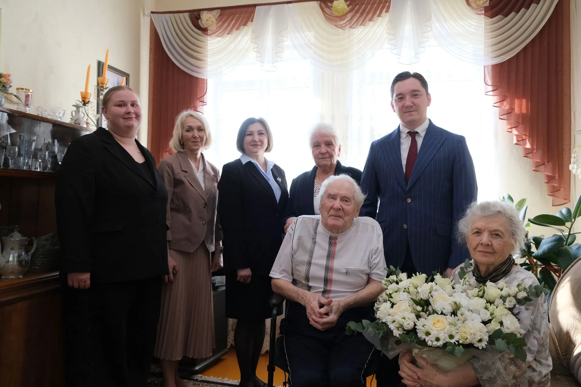 Поздравили юбиляров супружеской жизни