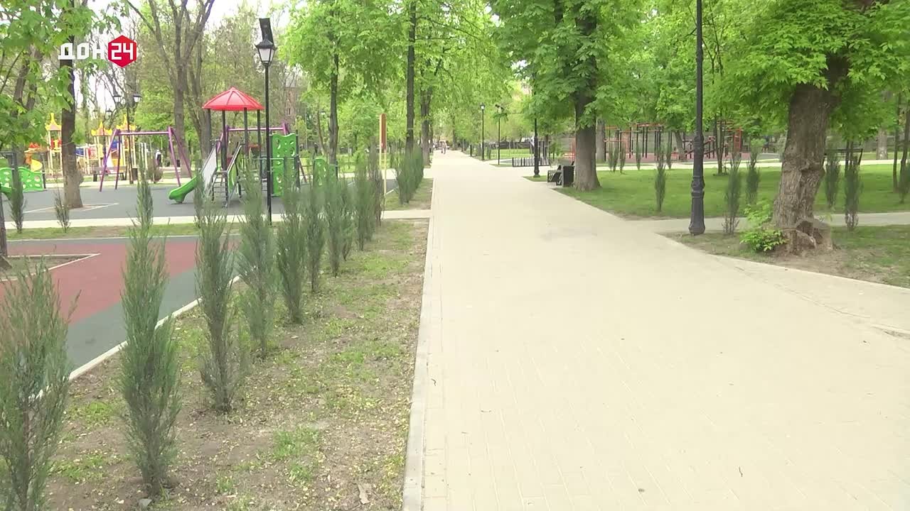 Сквер на улице Оганова преобразился