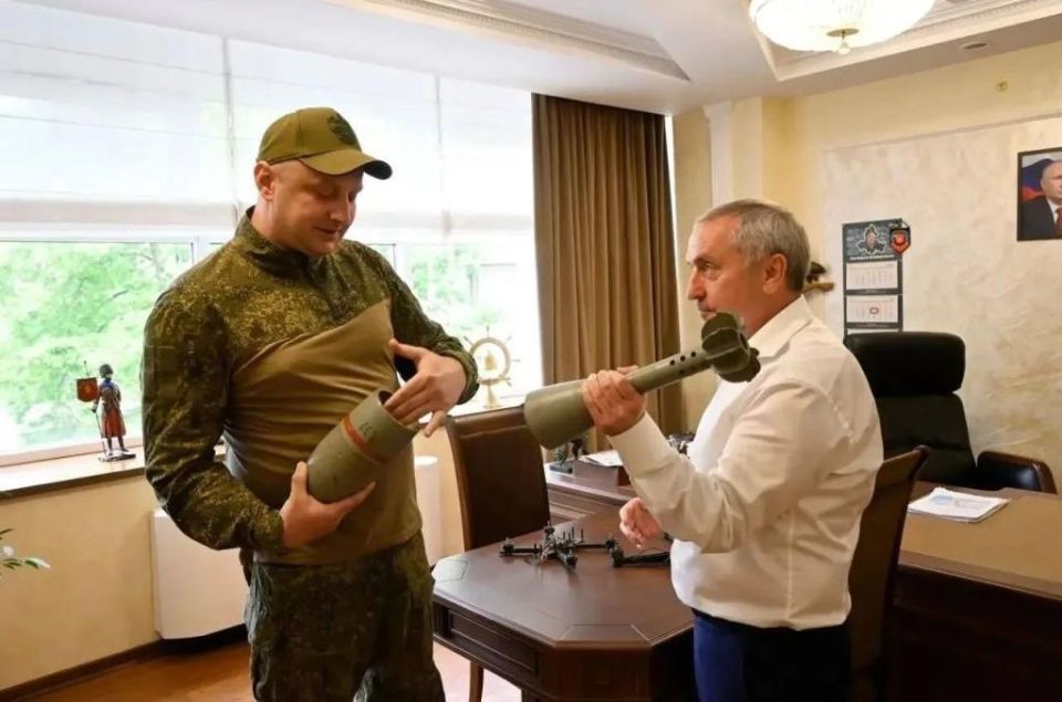 Мурат Харцызов провел встречу с бойцом спецоперации